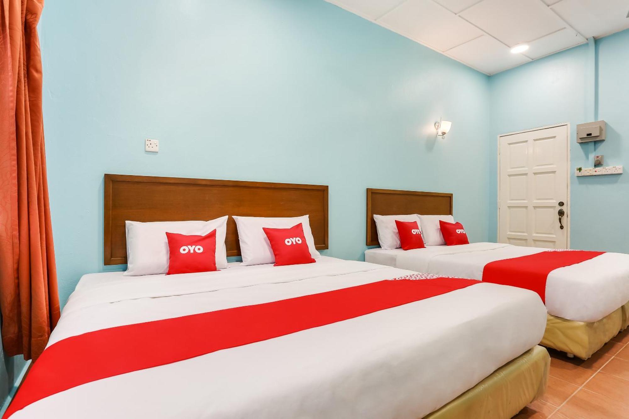 Oyo 44094 Bangi Lanai Hotel Екстер'єр фото