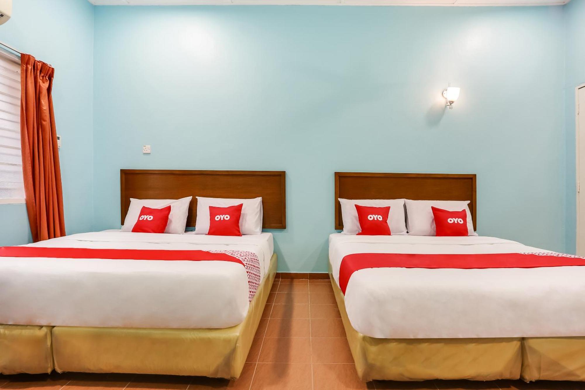 Oyo 44094 Bangi Lanai Hotel Екстер'єр фото