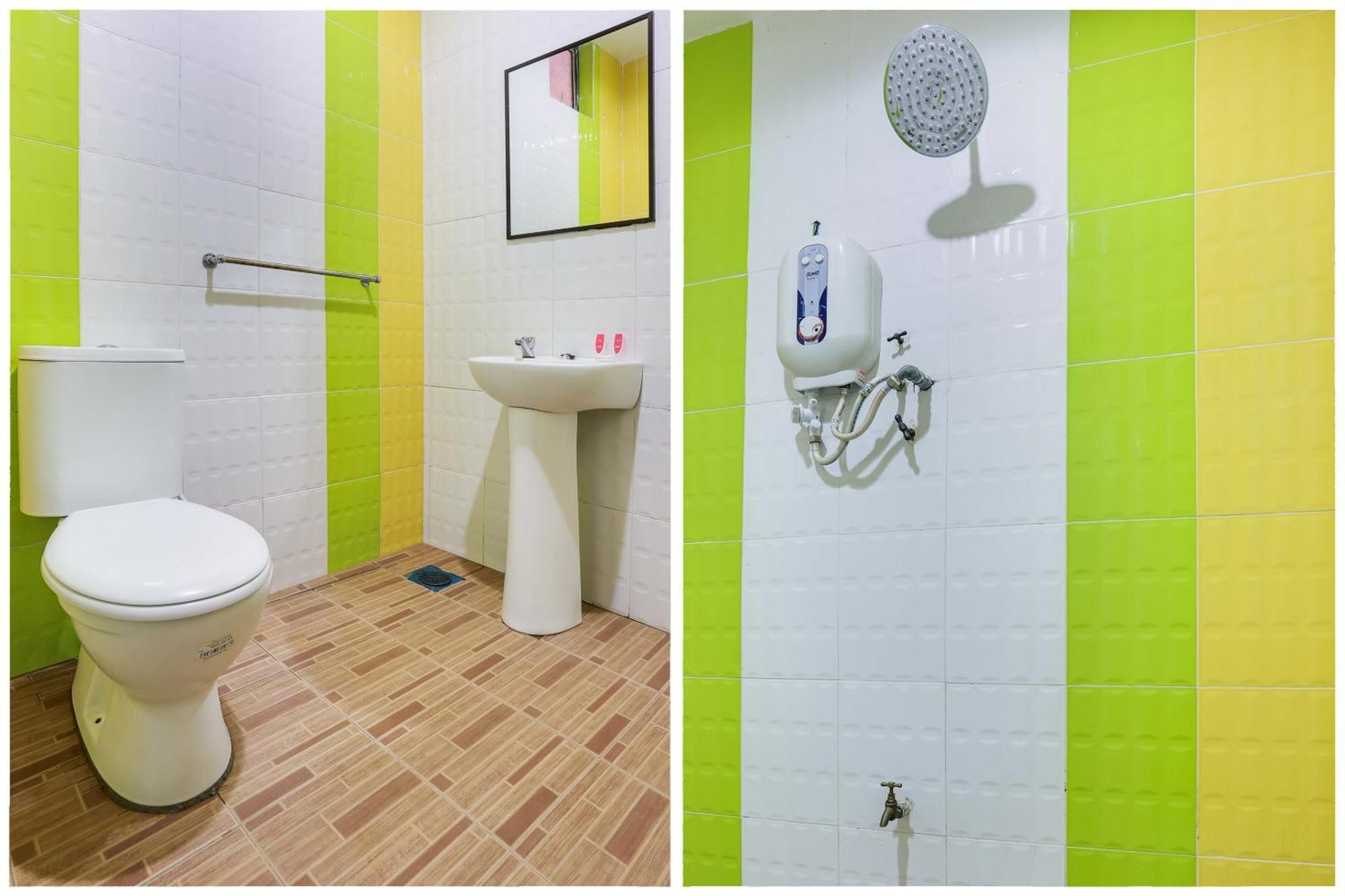 Oyo 44094 Bangi Lanai Hotel Екстер'єр фото