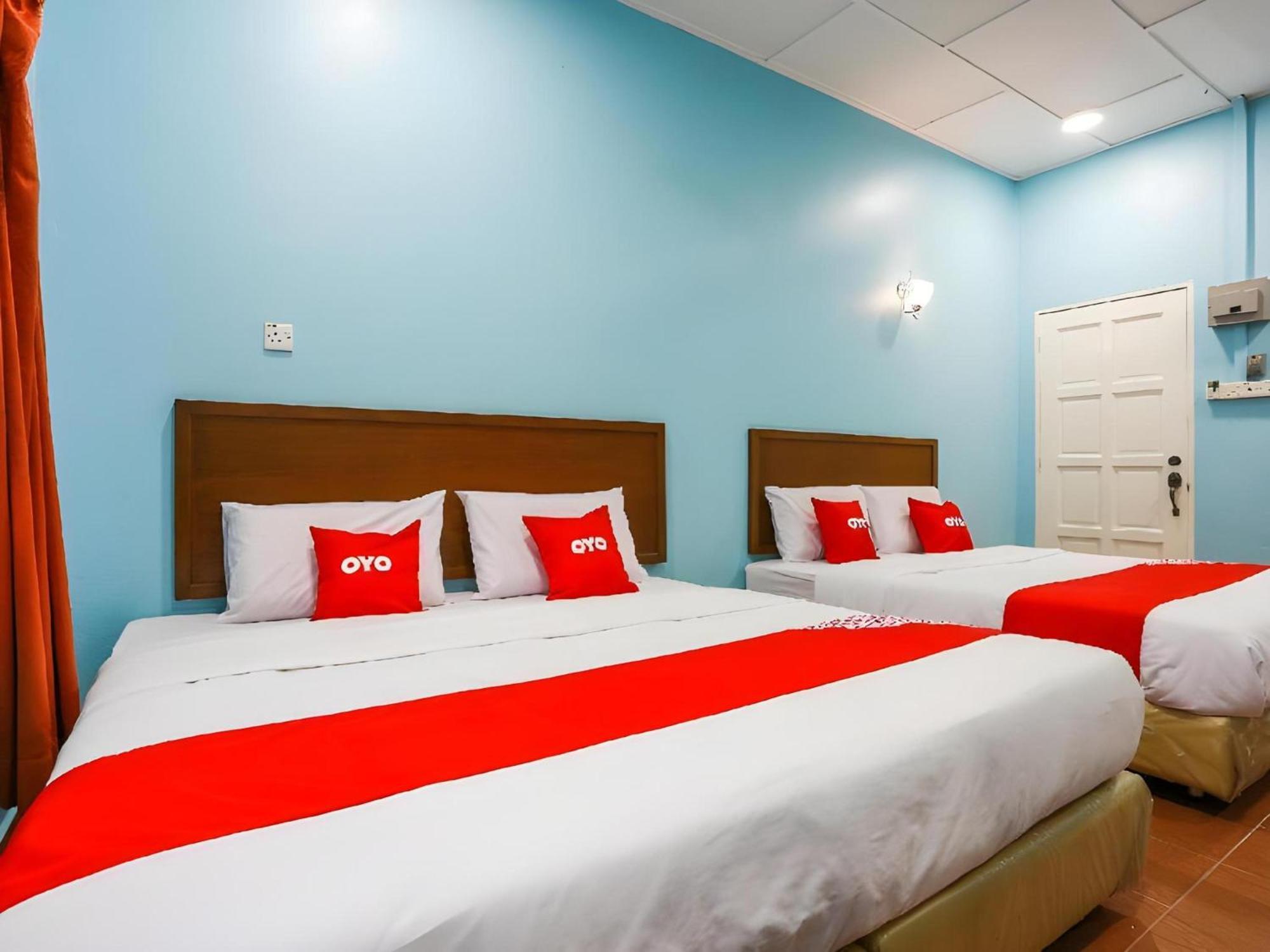 Oyo 44094 Bangi Lanai Hotel Екстер'єр фото