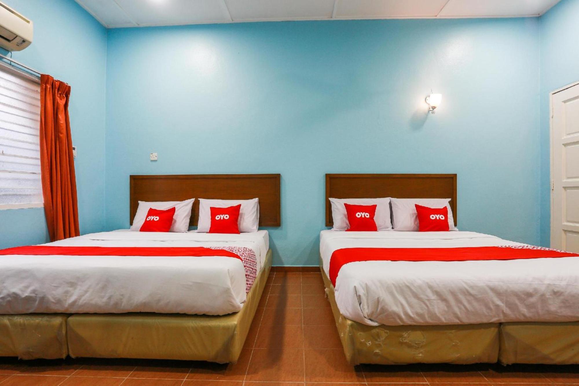 Oyo 44094 Bangi Lanai Hotel Екстер'єр фото