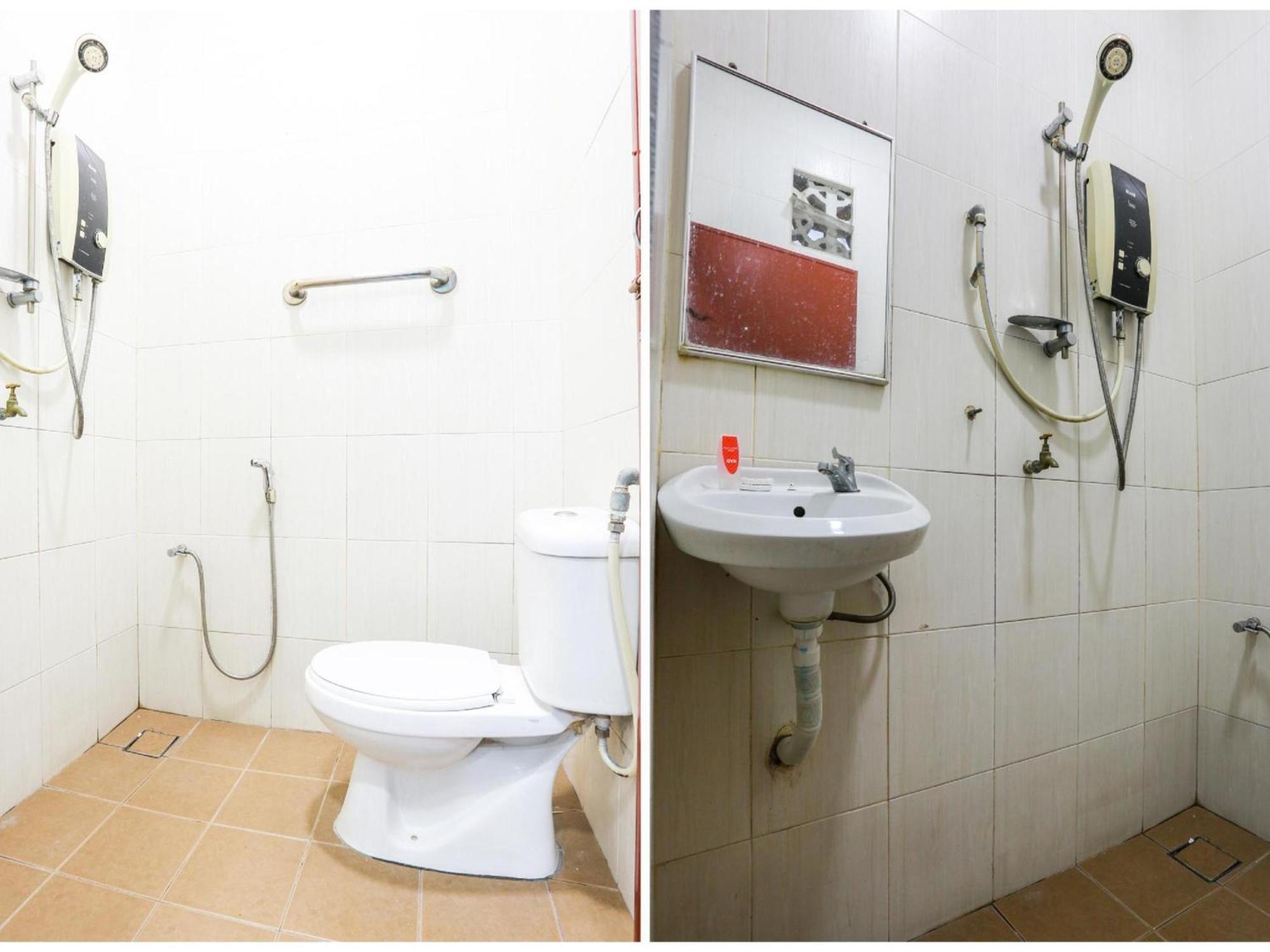 Oyo 44094 Bangi Lanai Hotel Екстер'єр фото
