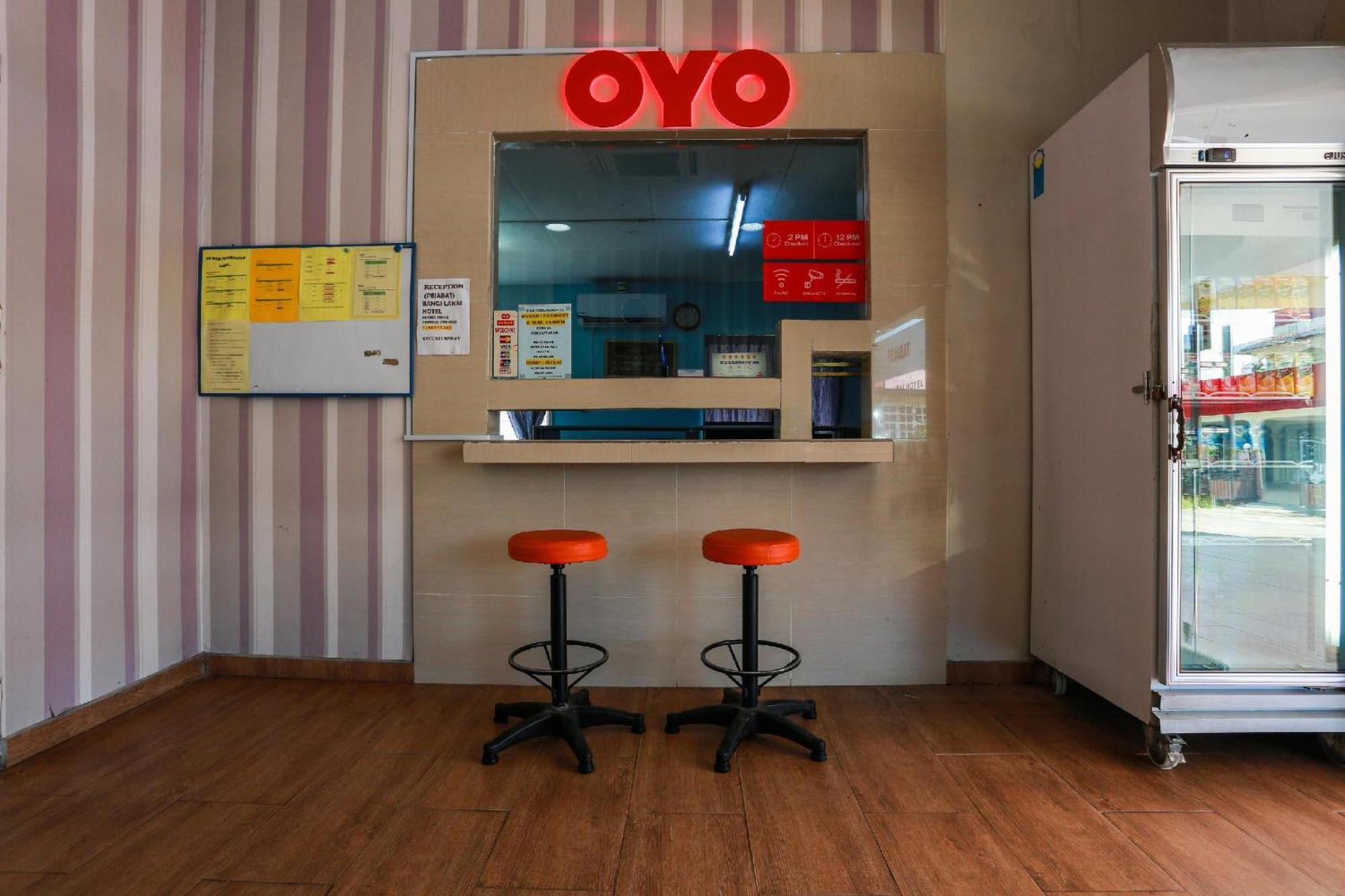 Oyo 44094 Bangi Lanai Hotel Екстер'єр фото