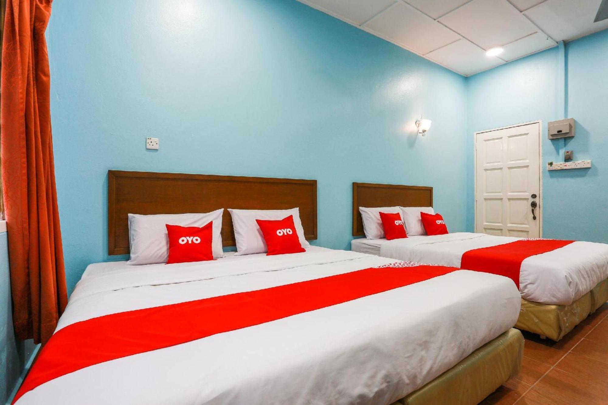 Oyo 44094 Bangi Lanai Hotel Екстер'єр фото